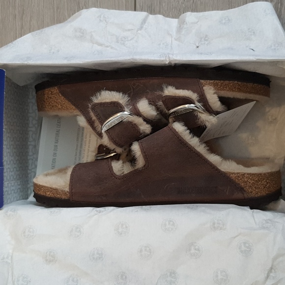Brand New Arizona Big Buckle Shearling (brown) Size 38 - Picture 4 of 4